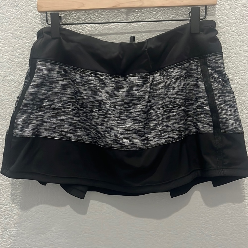 Lululemon Pace Rival skort size 10